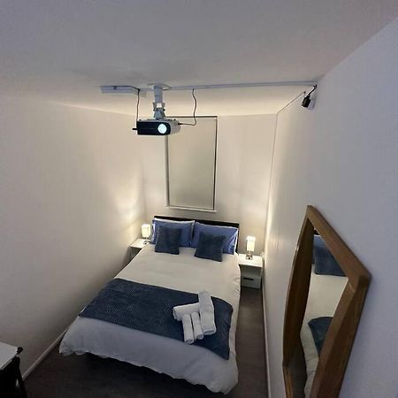 Small Cozy Private Bedroom Zone1 London Exterior foto