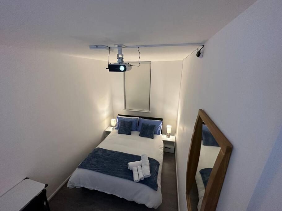 Small Cozy Private Bedroom Zone1 London Exterior foto