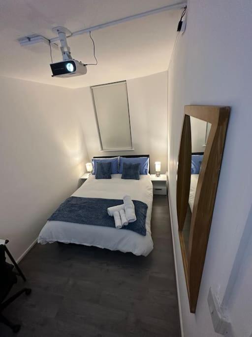 Small Cozy Private Bedroom Zone1 London Exterior foto